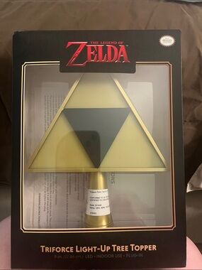 Nintendo The Legend of Zelda Triforce Light-Up Tree Topper Gold and Black